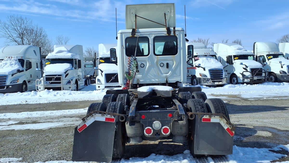 2018 Freightliner/Mercedes CASCADIA 125 807723