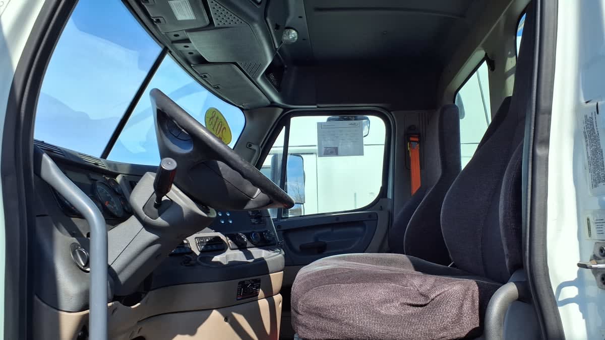 2018 Freightliner/Mercedes CASCADIA 125 807723