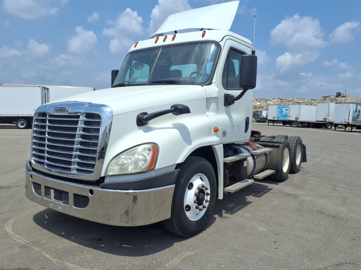2018 Freightliner Cascadia in Taylor, MI