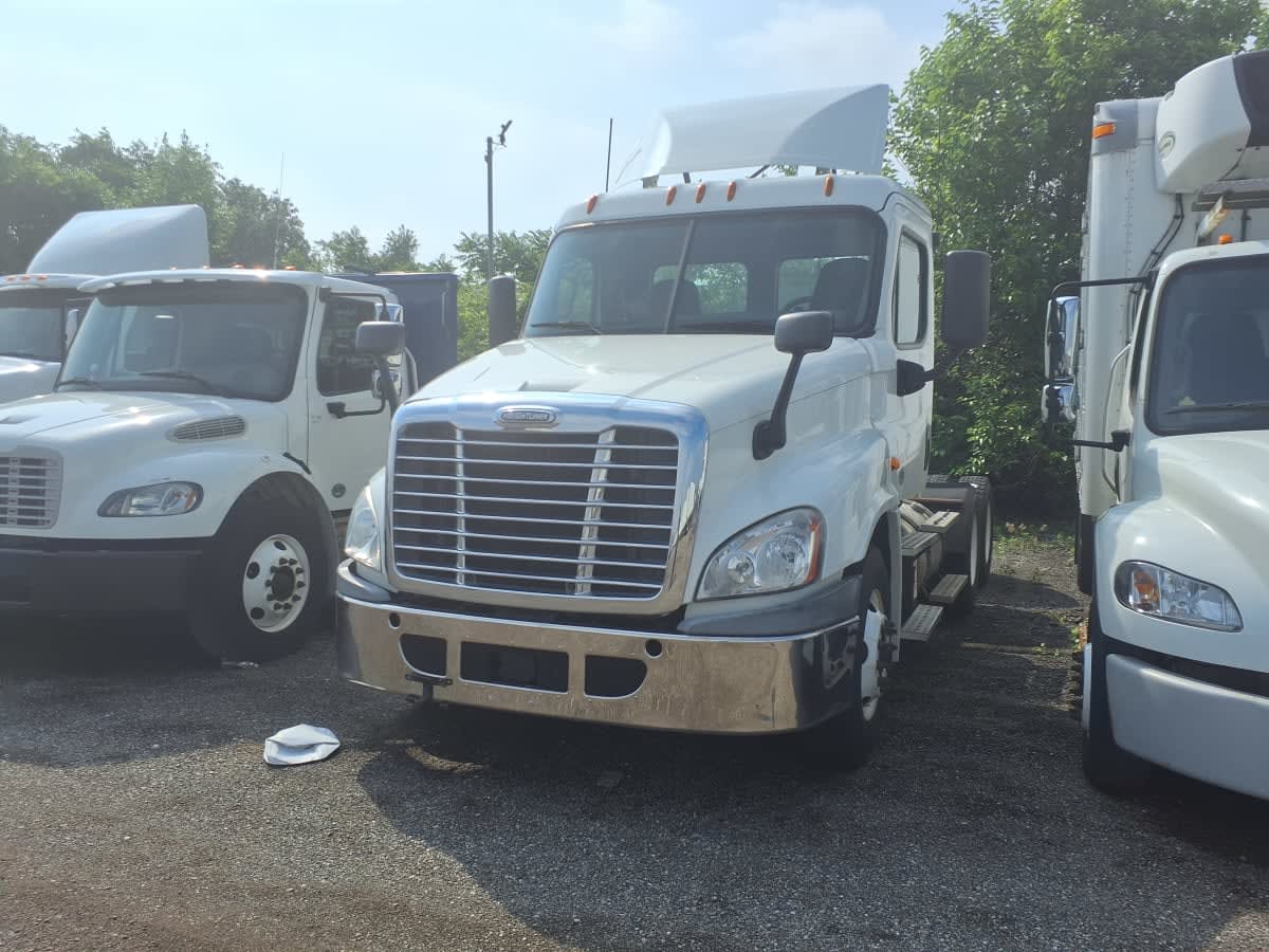 2018 Freightliner CASCADIA 125 807727
