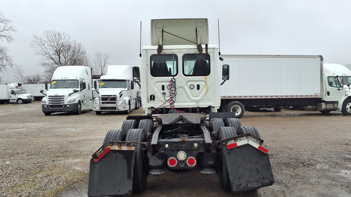 2018 Freightliner/Mercedes CASCADIA 125 807728