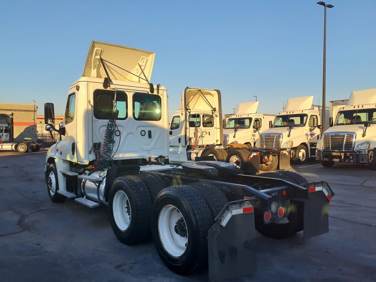 2019 Freightliner - image 6