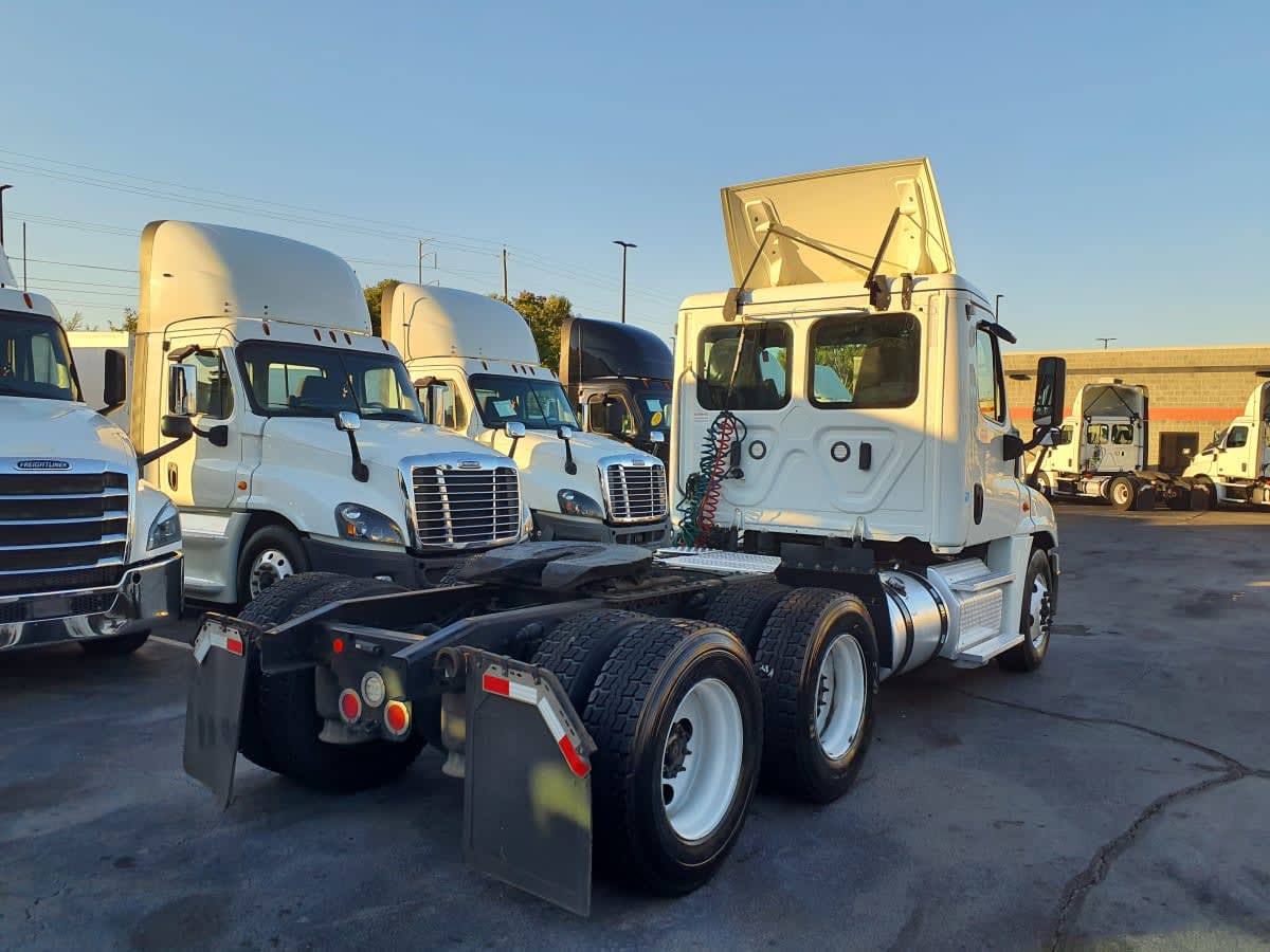 2019 Freightliner - image 4