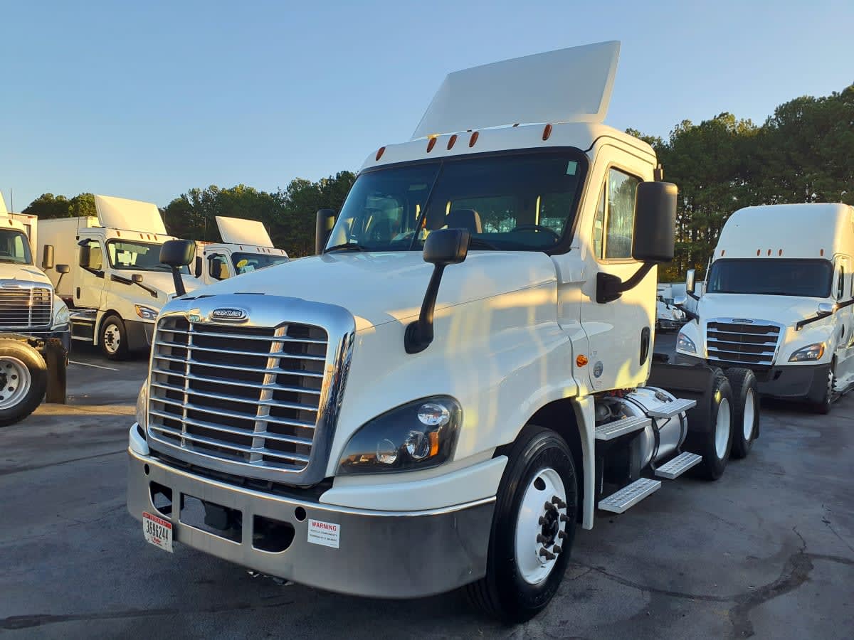2019 Freightliner - image 3