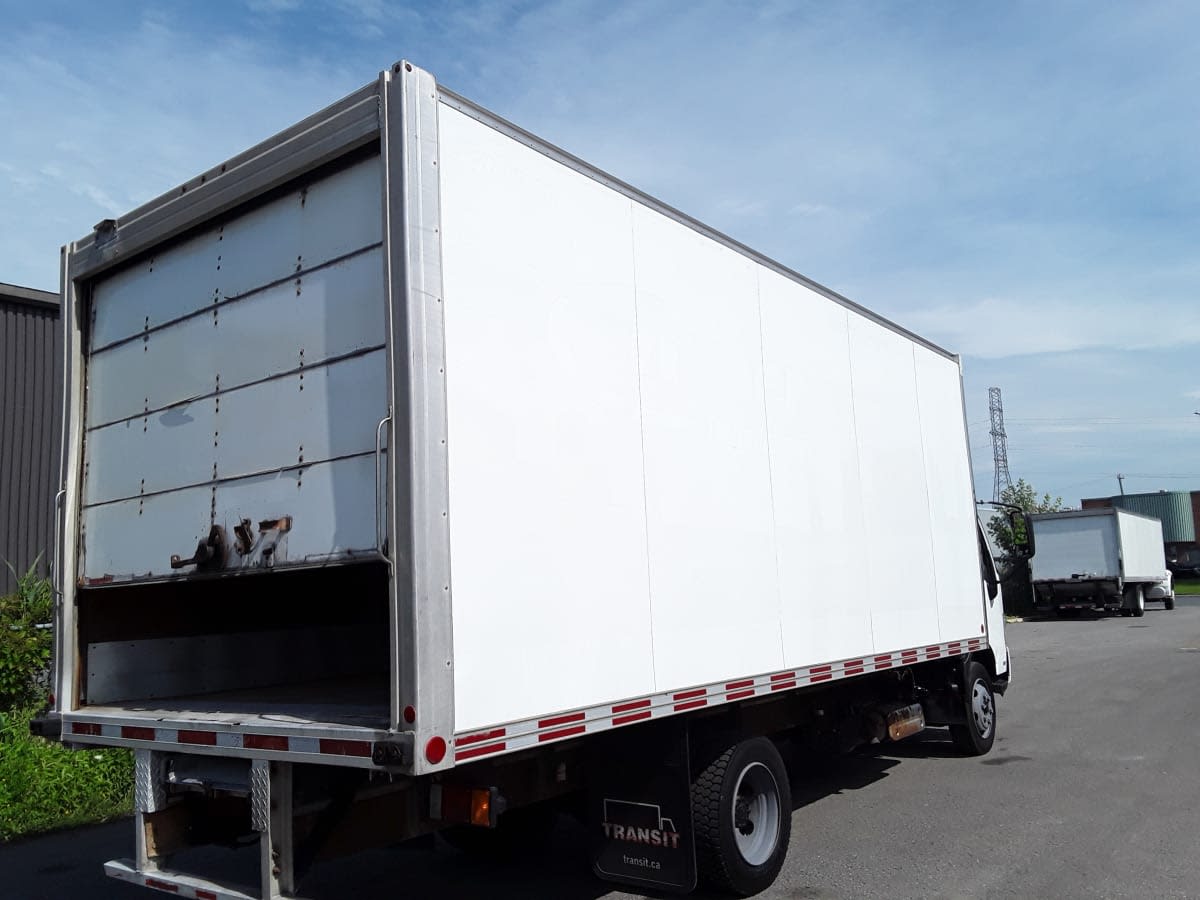 2018 Hino HINO 195 807777