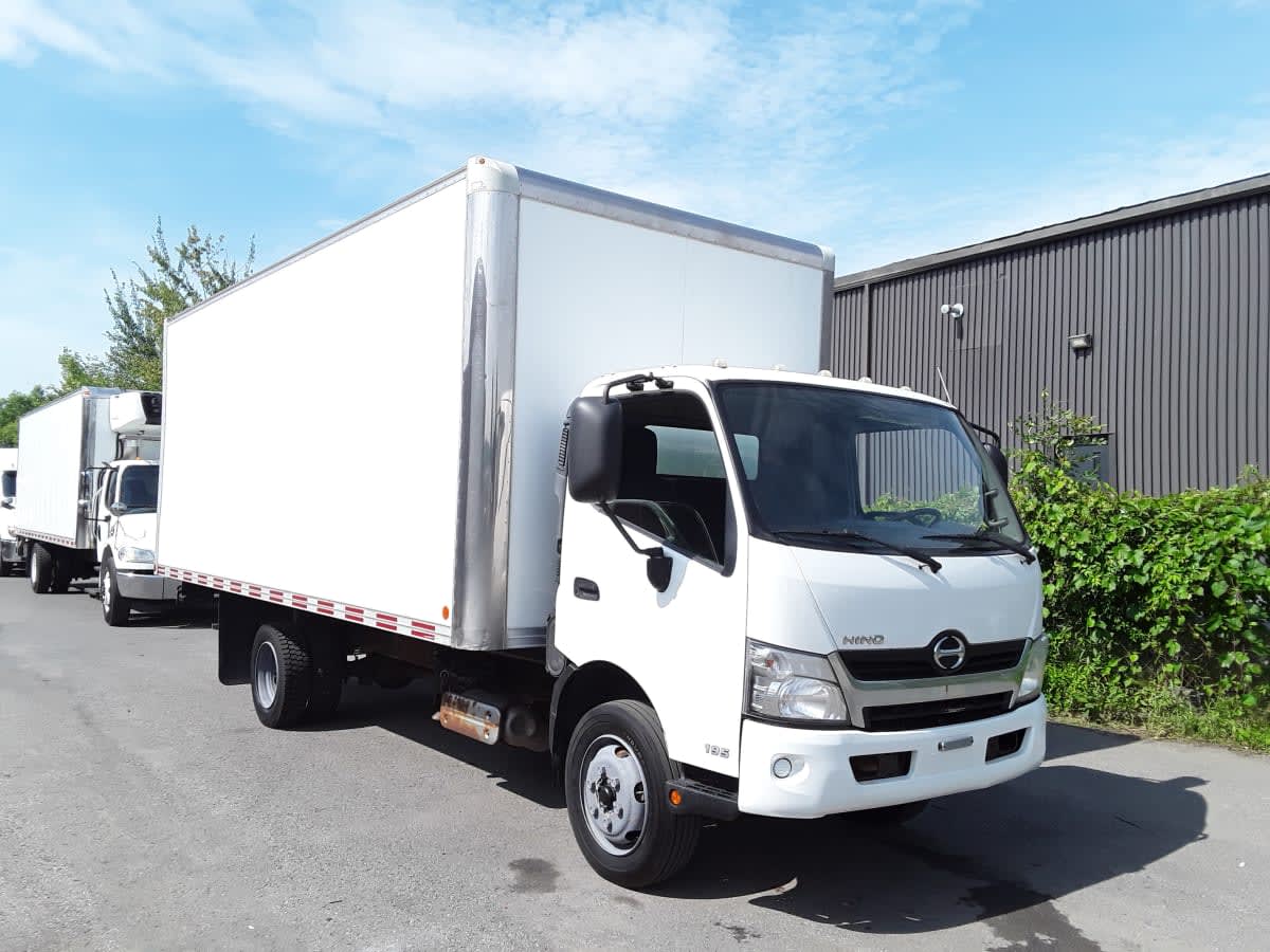 2018 Hino HINO 195 807777