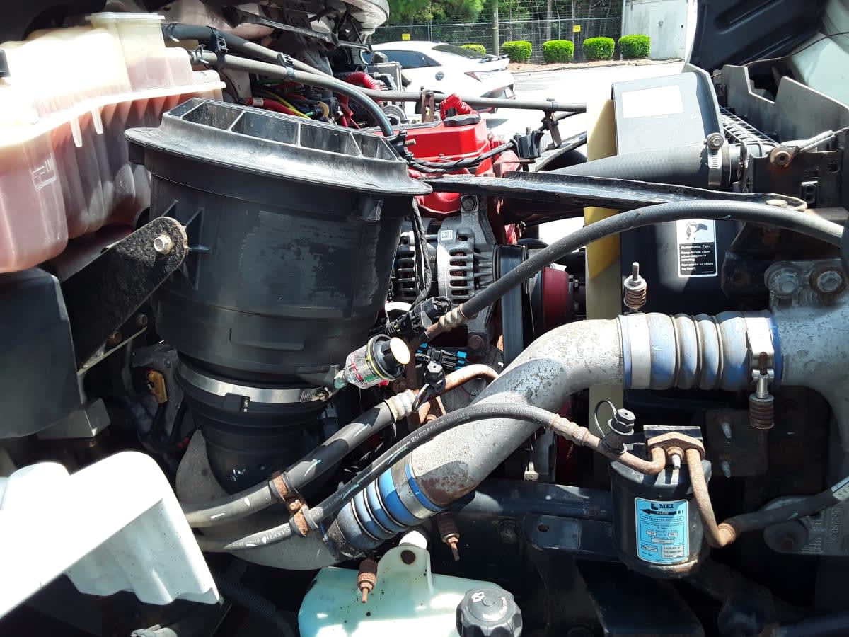 2019 Freightliner/Mercedes M2 106 807819