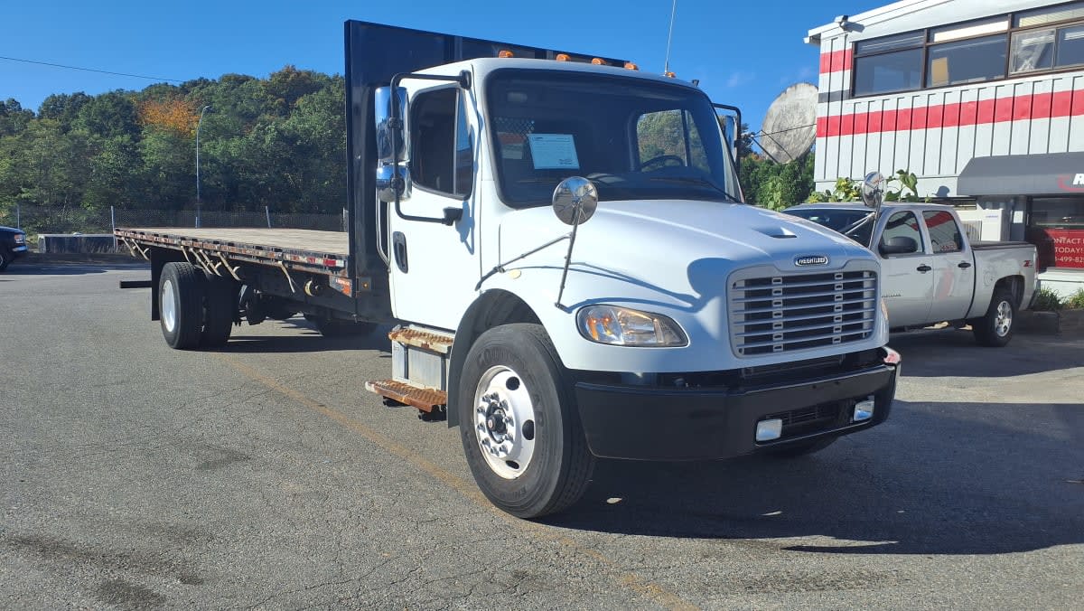 2019 Freightliner M2 106 in Salisbury, MA — photo 3