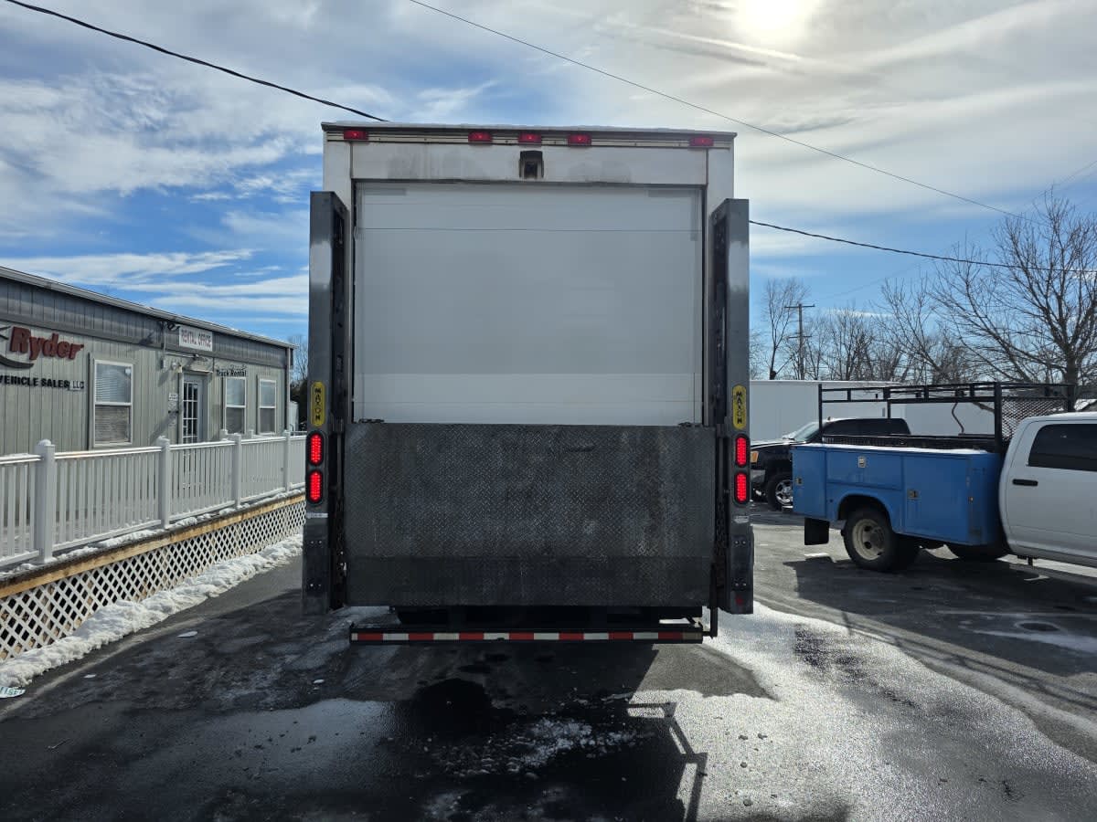 2019 Freightliner M2 112 - image 5