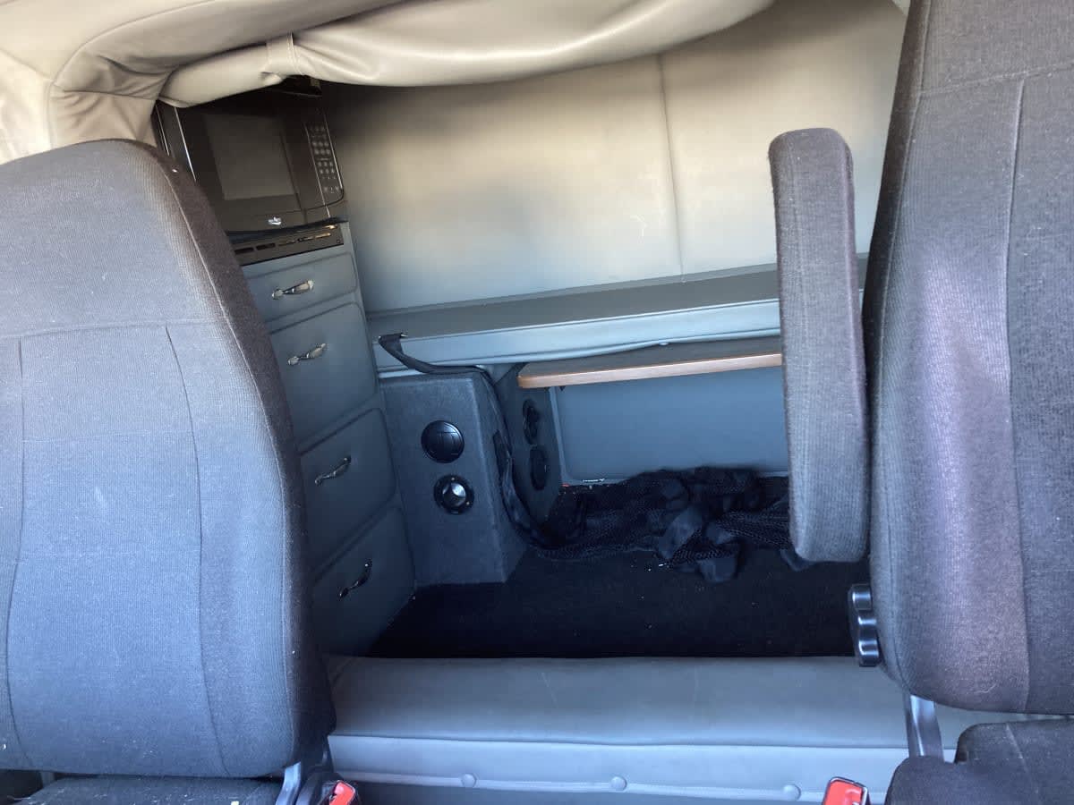 2019 Freightliner/Mercedes M2 106 807904