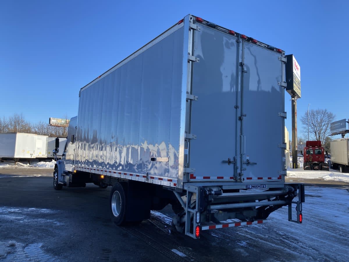 2019 Freightliner/Mercedes M2 106 807904
