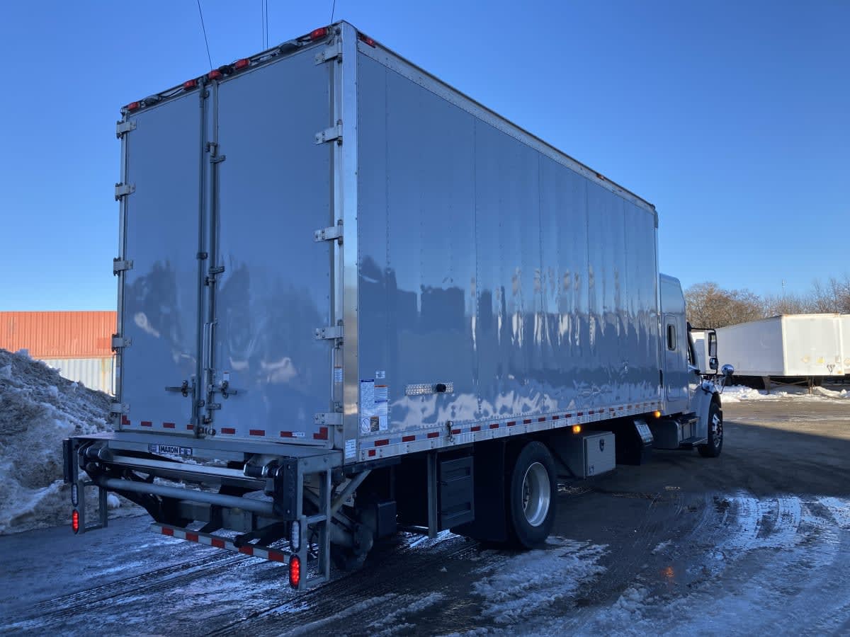 2019 Freightliner/Mercedes M2 106 807904