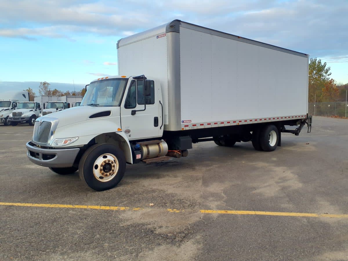 2019 Navistar International 4300 807922