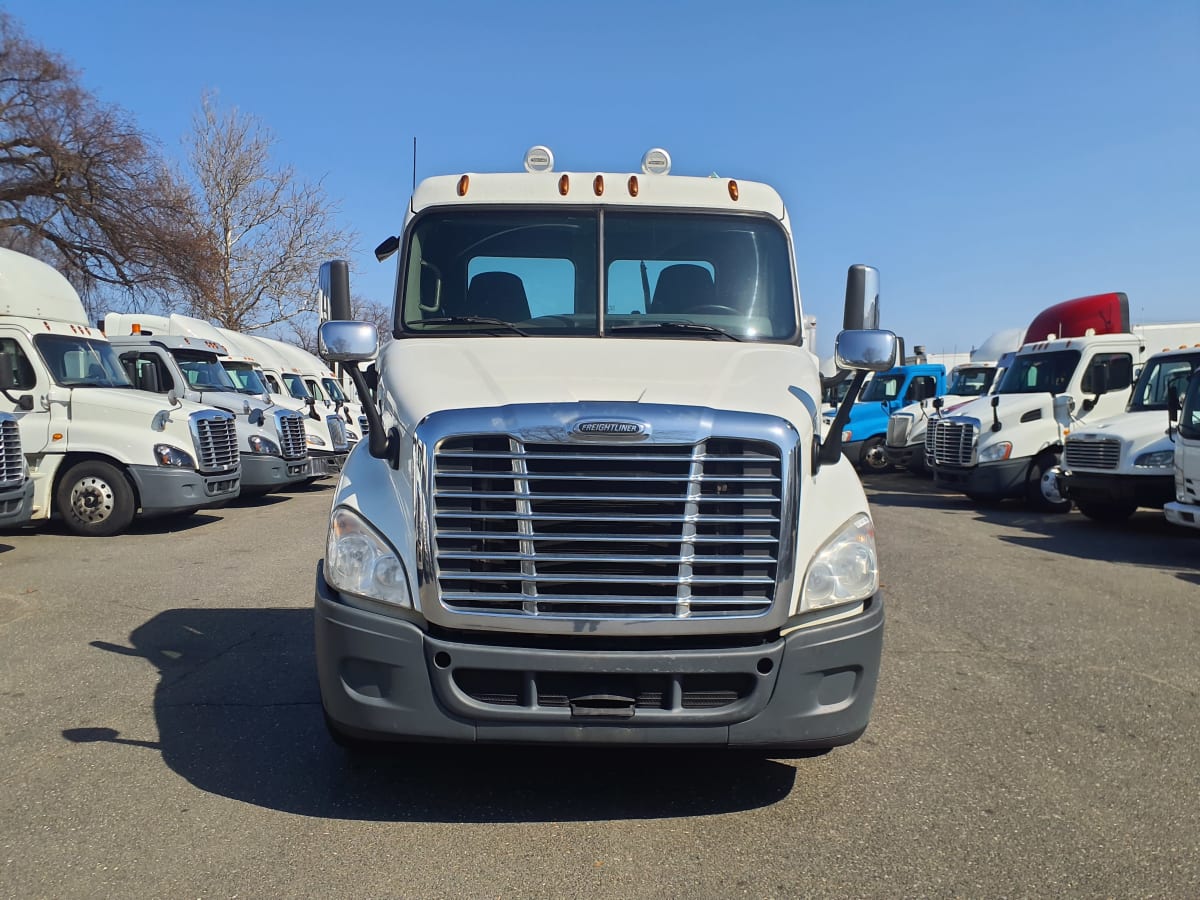 2019 Freightliner/Mercedes CASCADIA 113 807947