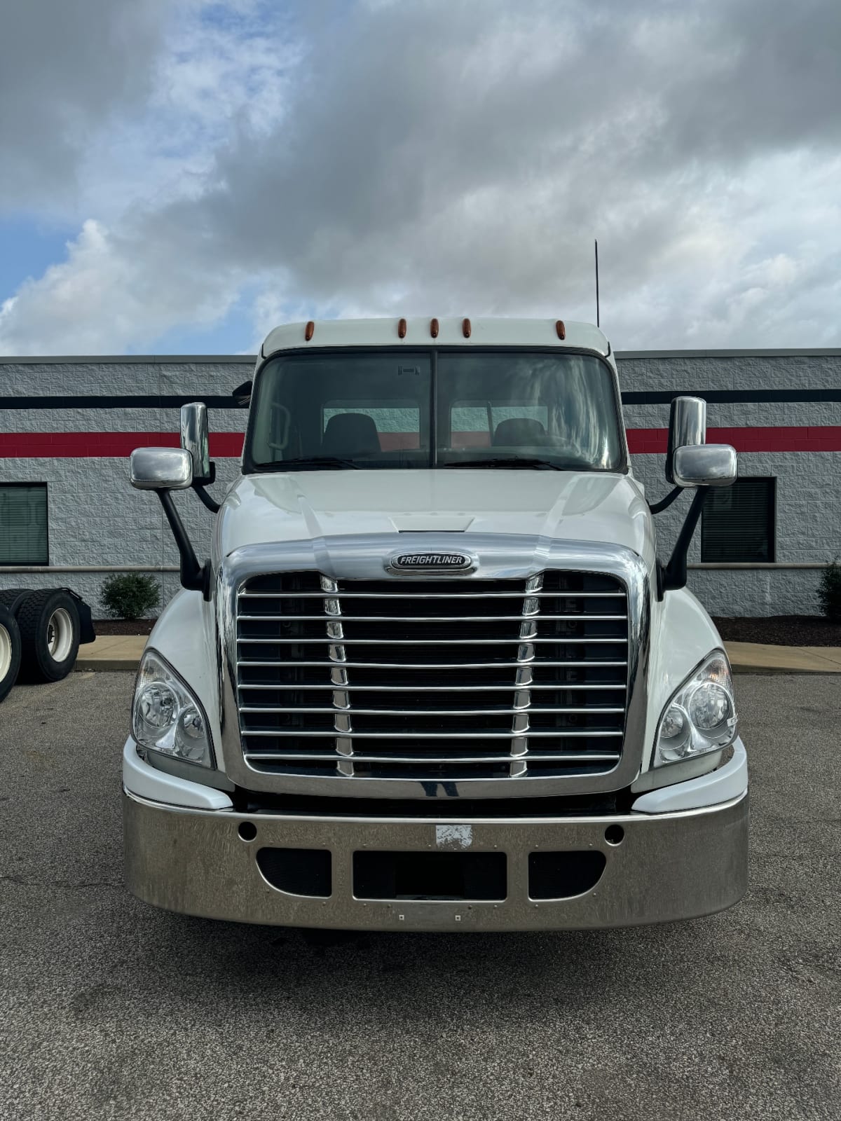 2019 Freightliner/Mercedes CASCADIA 125 807951