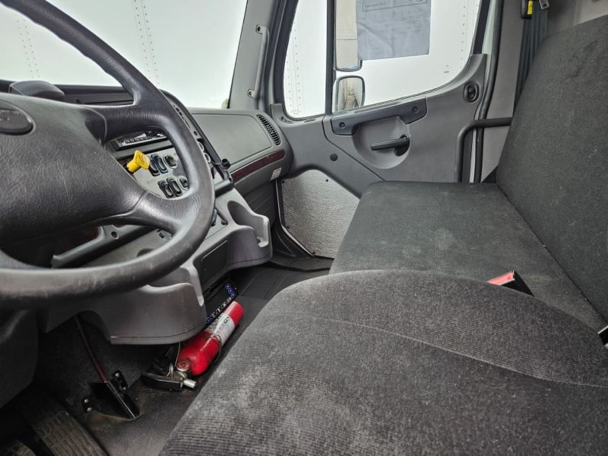 2019 Freightliner M2 106 807956