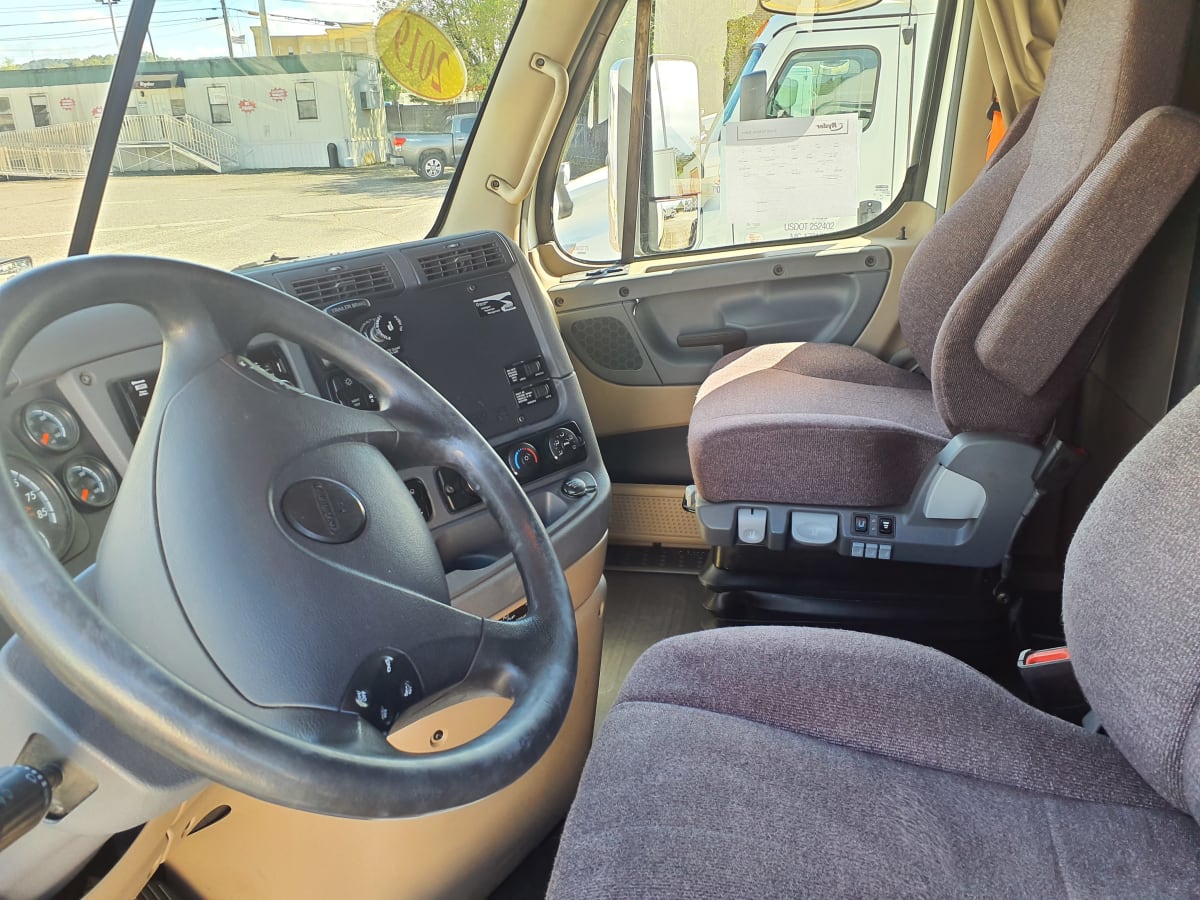 2019 Freightliner/Mercedes CASCADIA 125 808017