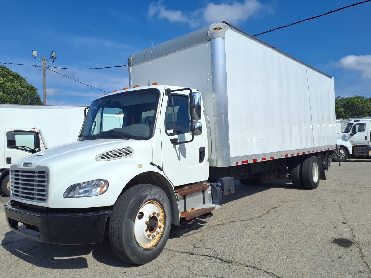 2019 Freightliner M2 106 808054