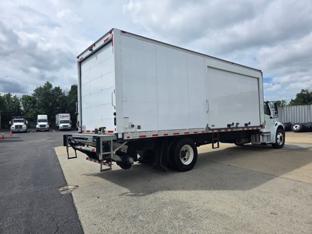 2019 Freightliner M2 106 808055