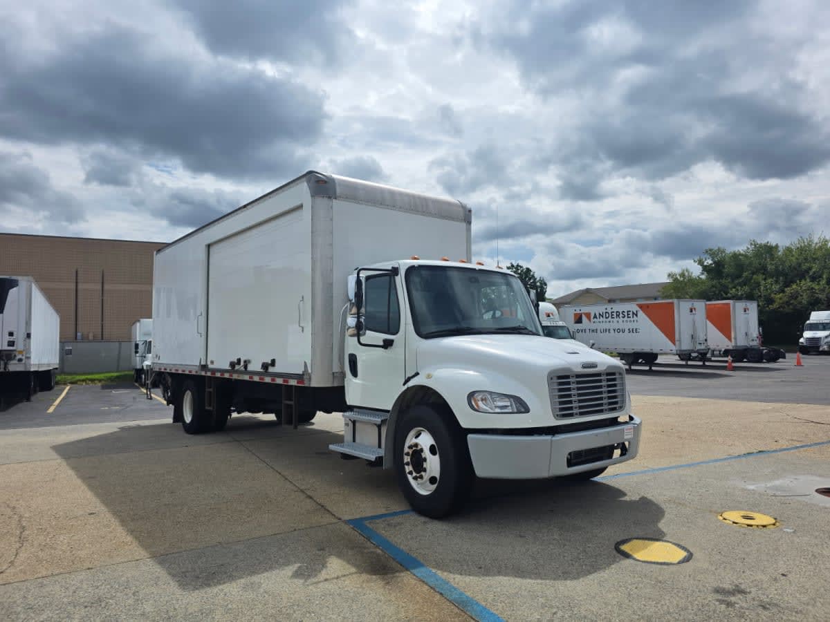 2019 Freightliner M2 106 808055