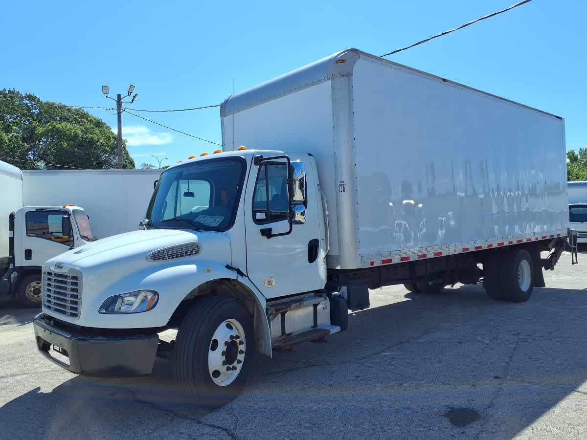 2019 Freightliner M2 106 808056