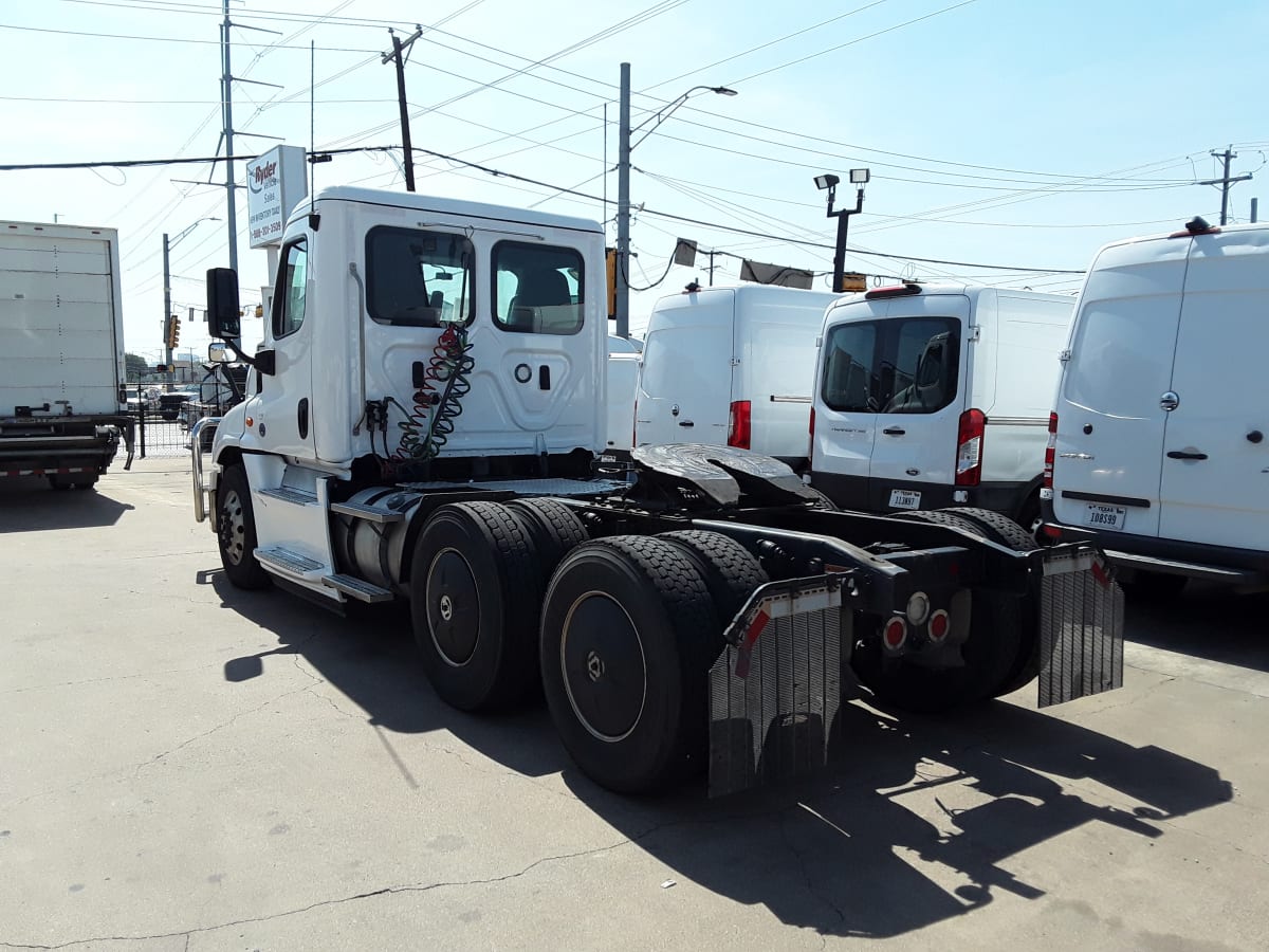 2019 Freightliner/Mercedes CASCADIA 125 808118