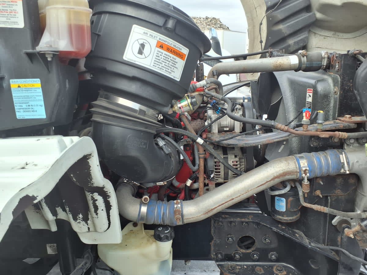 2019 Freightliner M2 112 - image 12