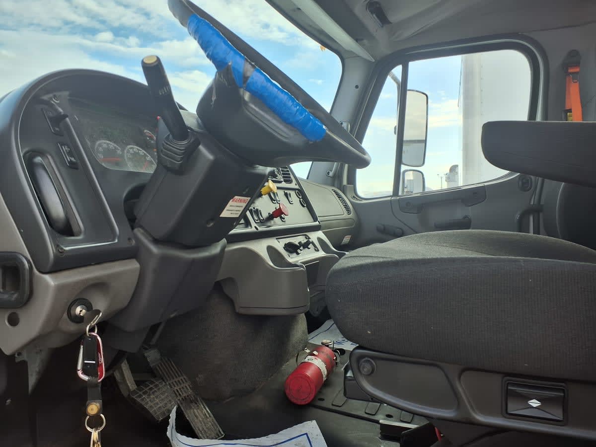 2019 Freightliner M2 112 - image 7