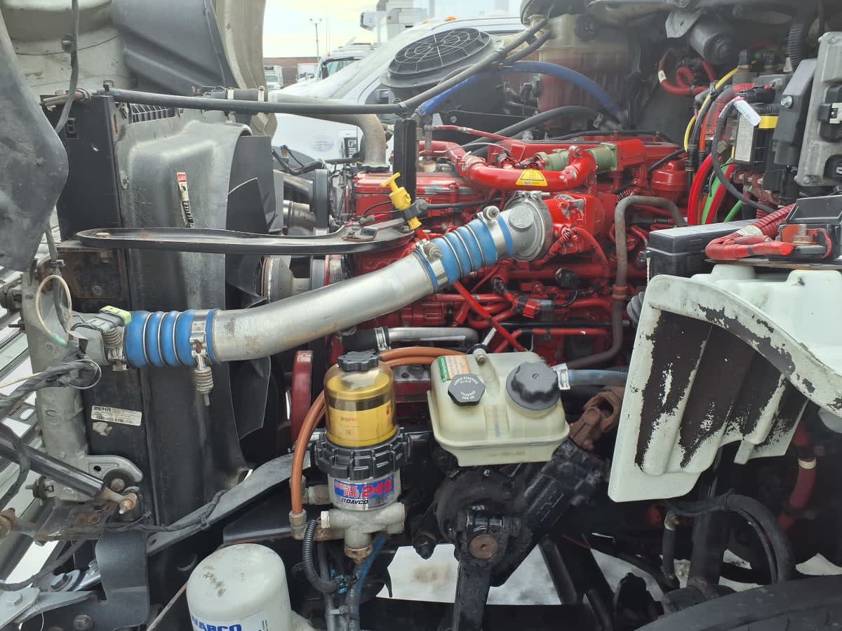 2019 Freightliner M2 112 - image 8