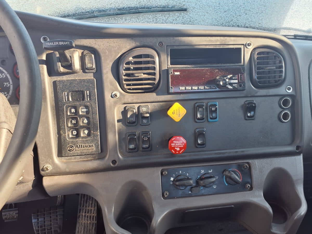2019 Freightliner M2 112 - image 11