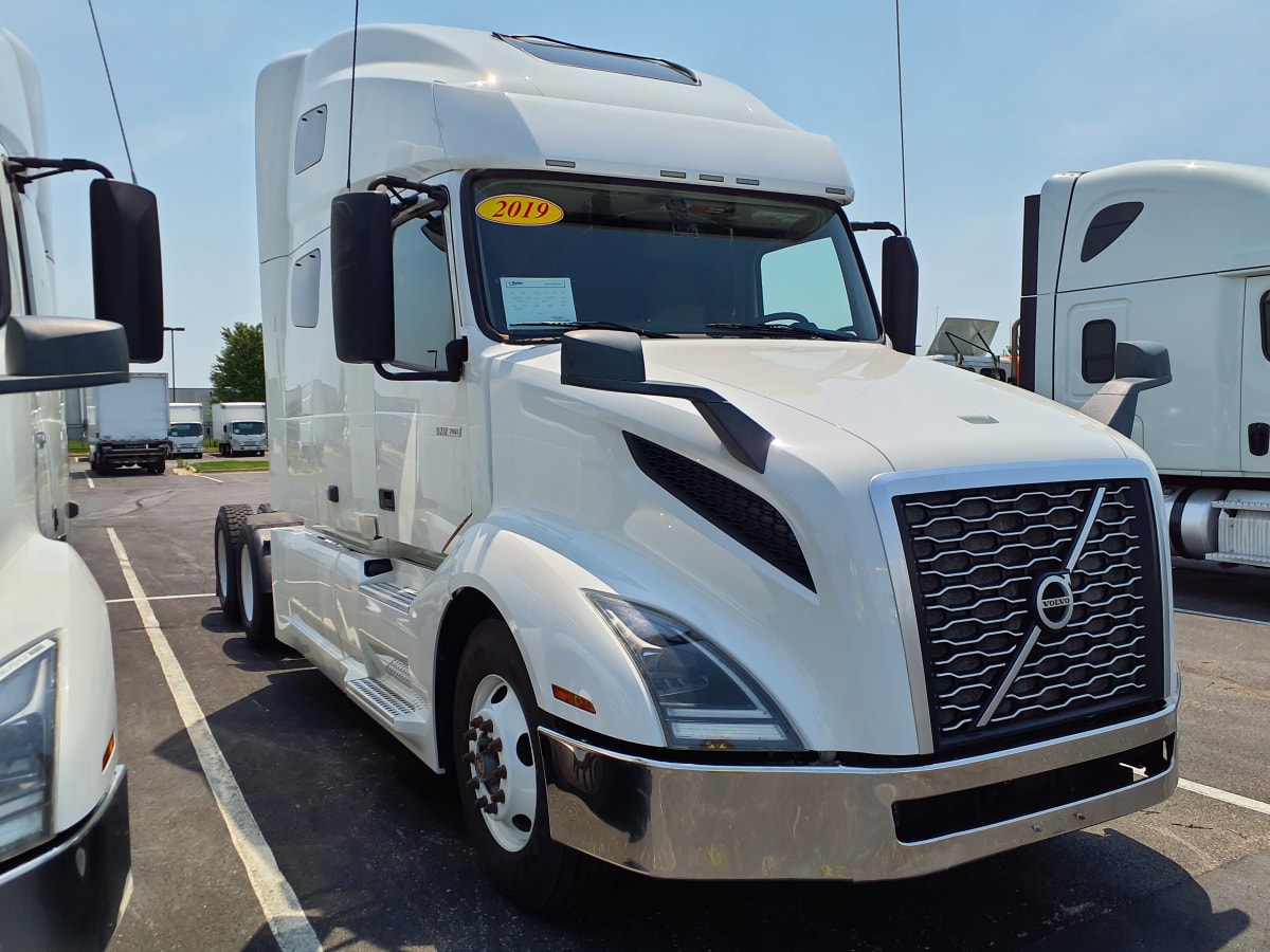 2019 Volvo VNL64T-760 808147