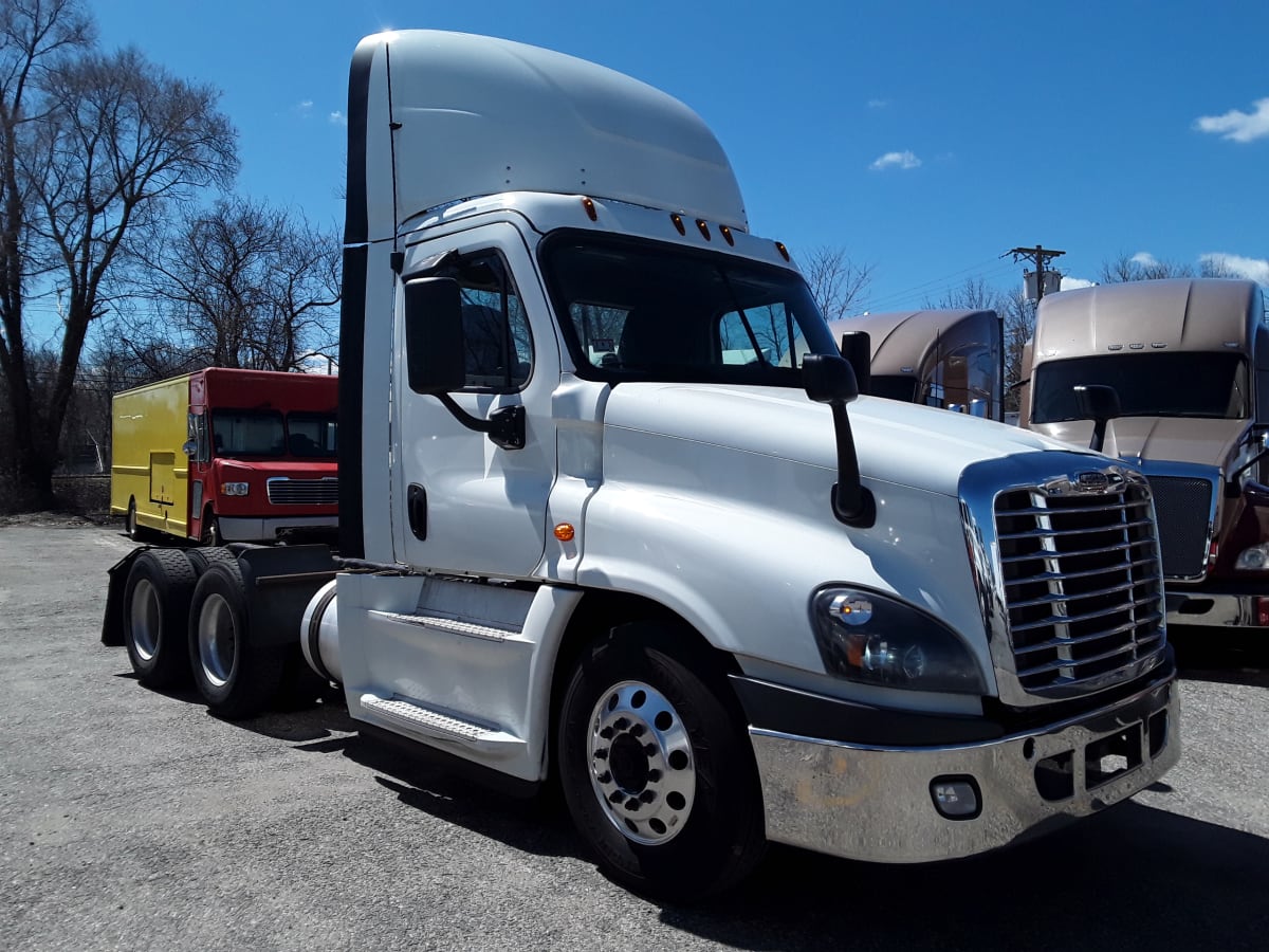 2019 Freightliner/Mercedes CASCADIA 125 808152