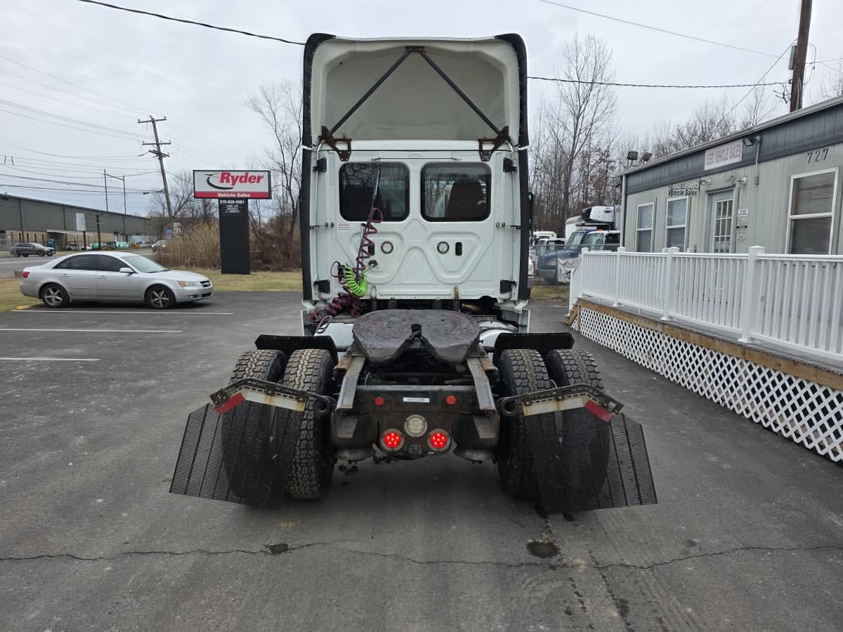 2019 Freightliner - image 5