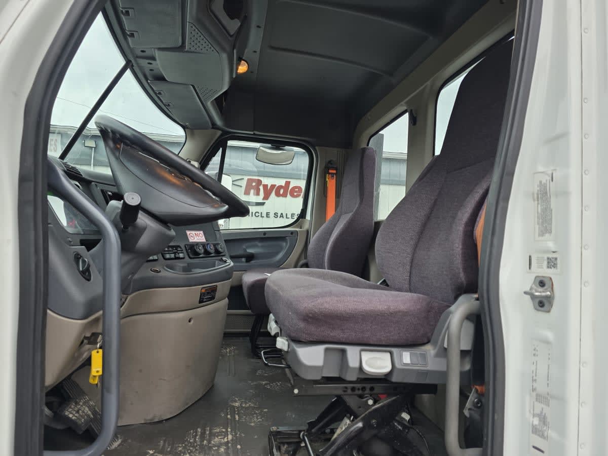 2019 Freightliner - image 7