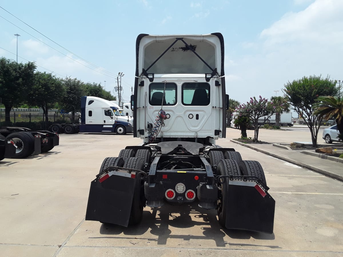 2019 Freightliner/Mercedes CASCADIA 125 808226