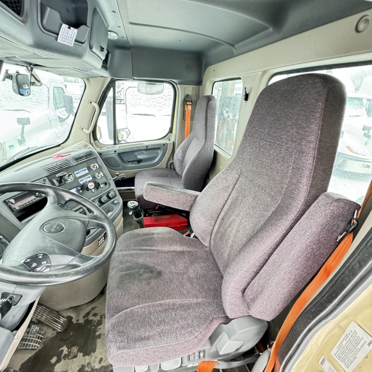 2019 Freightliner/Mercedes CASCADIA 125 808298