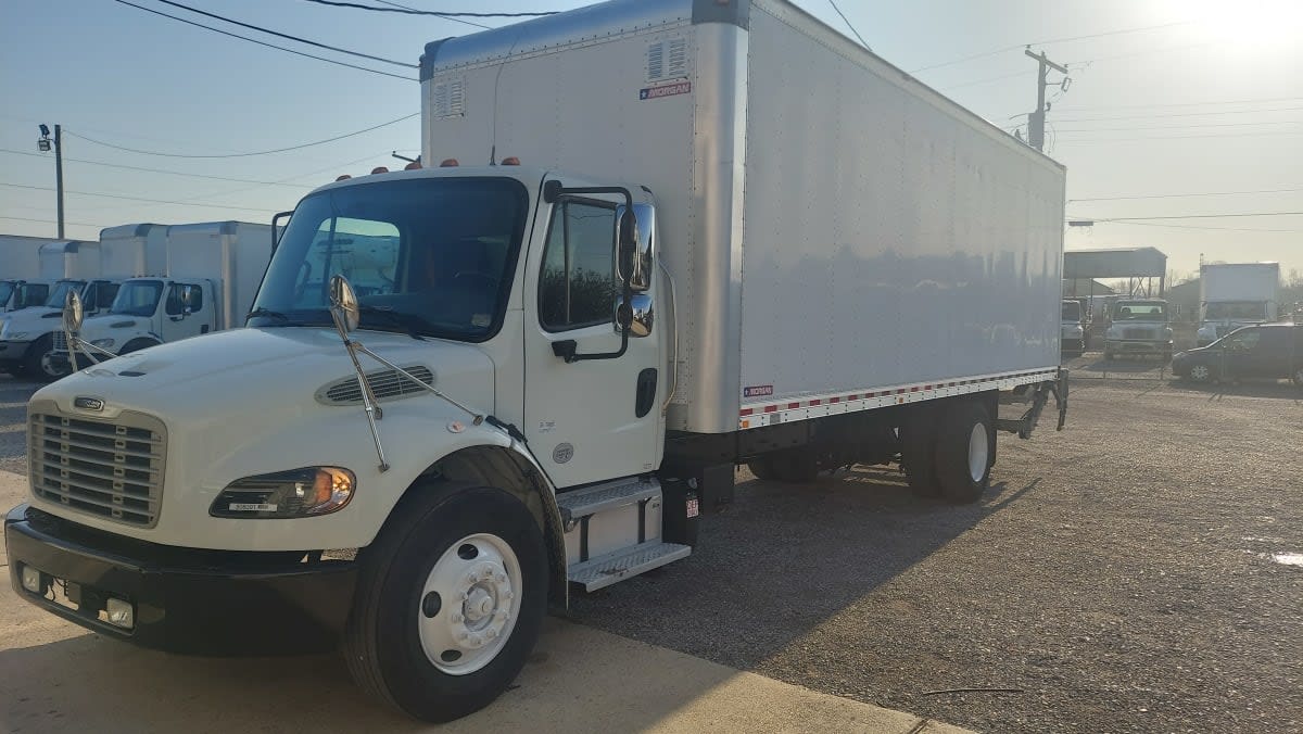 2019 Freightliner/Mercedes M2 106 808391