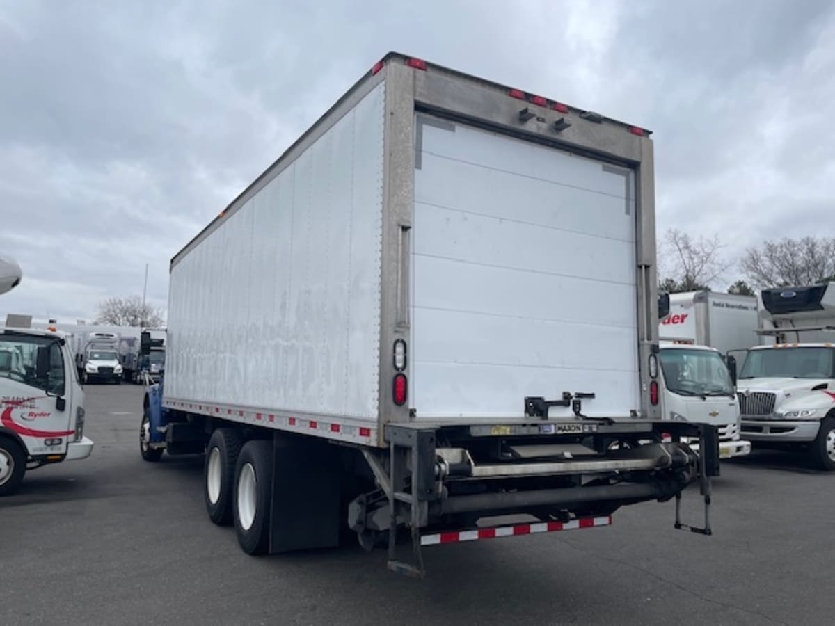 2019 Freightliner/Mercedes M2 106 808451