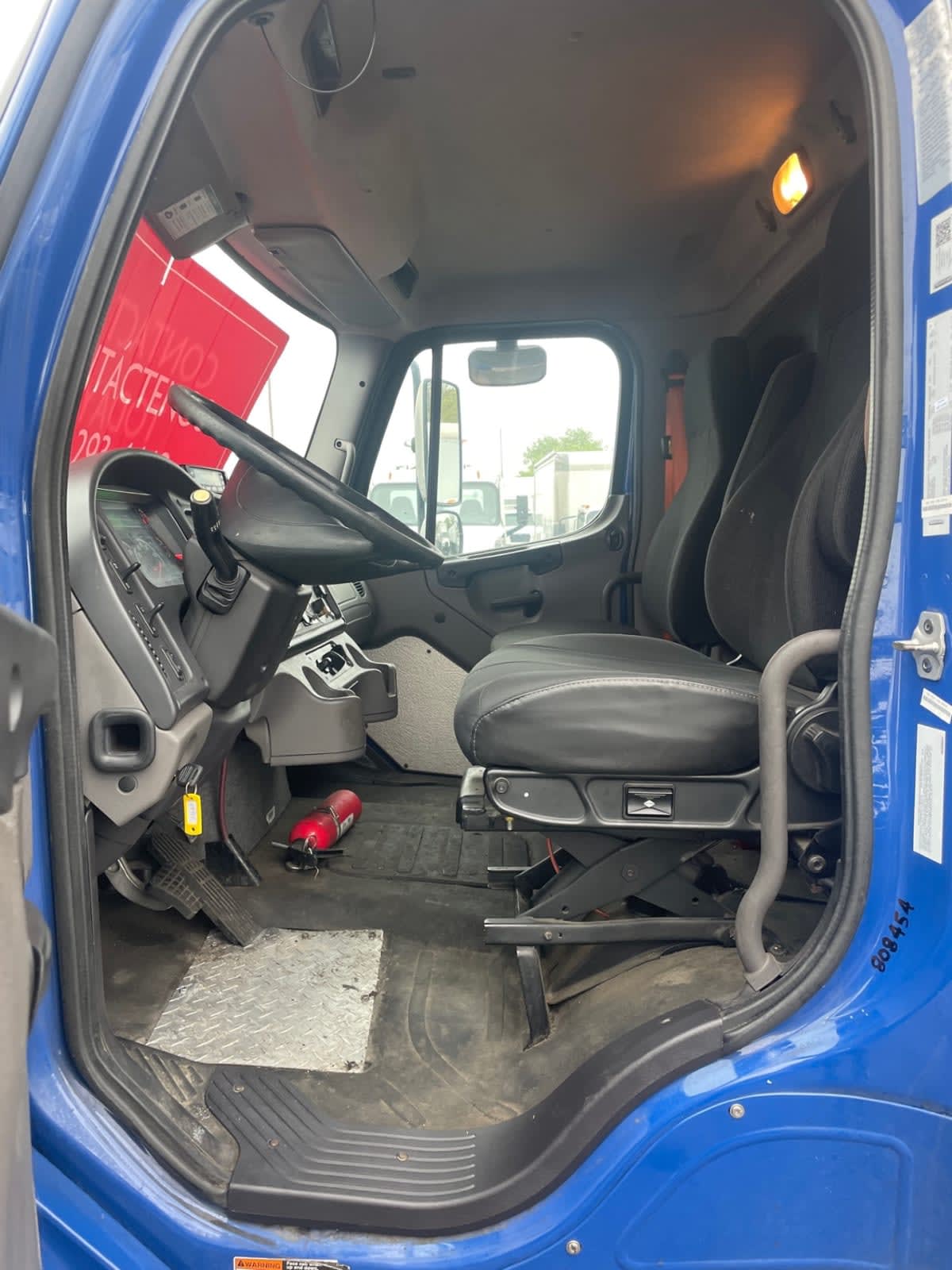 2019 Freightliner M2 106 808454