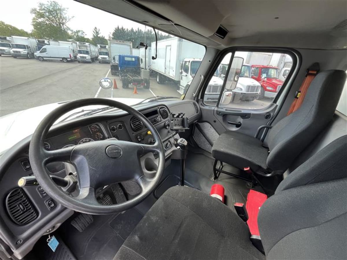 2019 Freightliner/Mercedes M2 112 808469