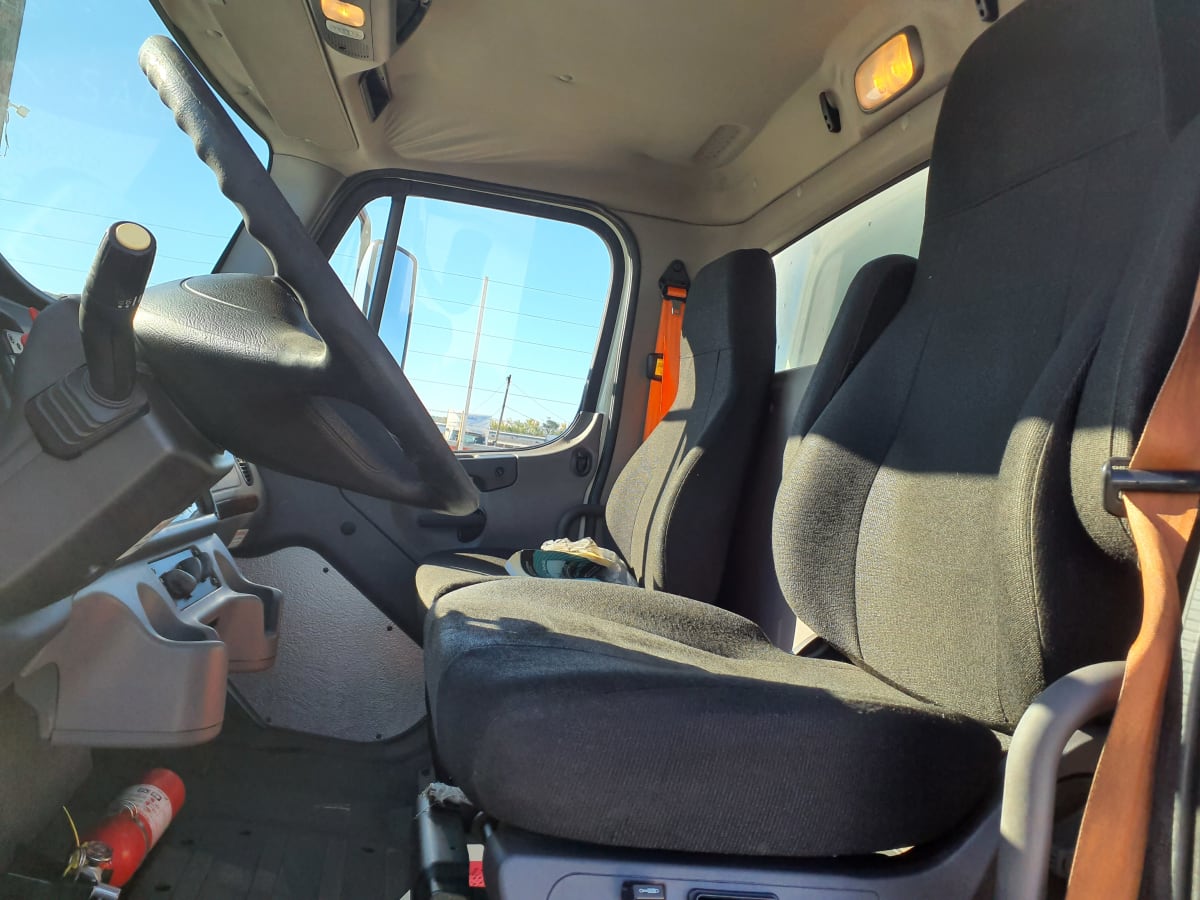 2019 Freightliner/Mercedes M2 106 808529