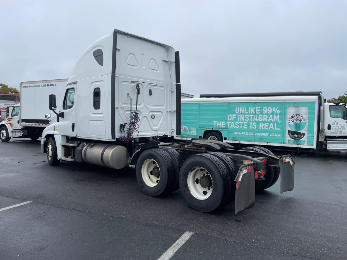 2019 Freightliner/Mercedes CASCADIA 125 808626