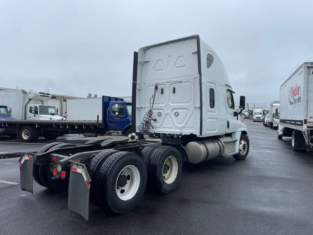 2019 Freightliner/Mercedes CASCADIA 125 808626