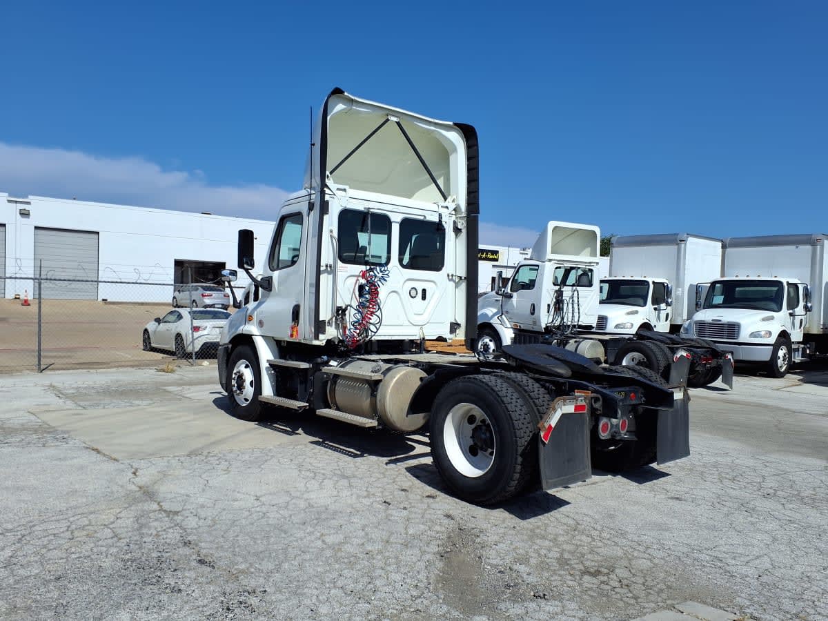 2019 Freightliner CASCADIA 113 808629
