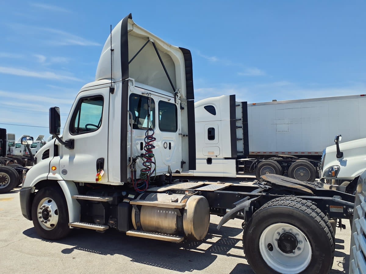 2019 Freightliner - image 6