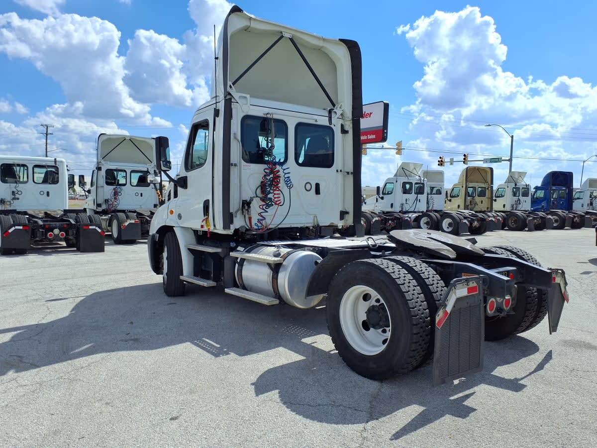 2019 Freightliner/Mercedes CASCADIA 113 808637