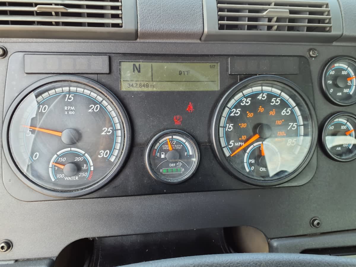 2019 Freightliner - image 10