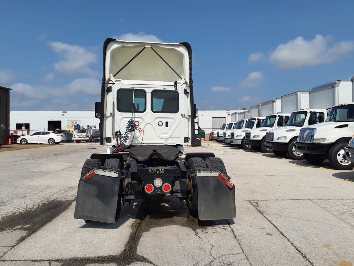 2019 Freightliner - image 5