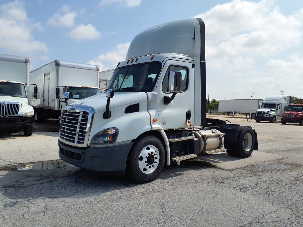 2019 Freightliner - image 1