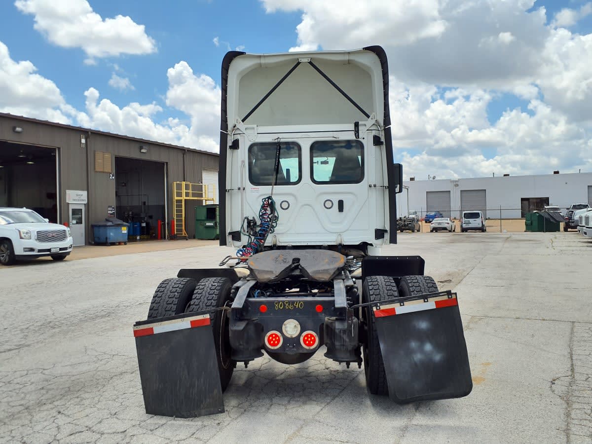 2019 Freightliner - image 5